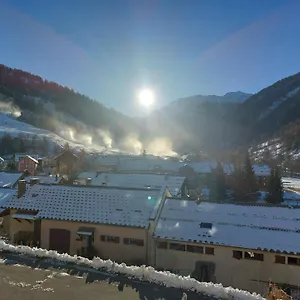 Avec Vue Sur La Montagne Appartement